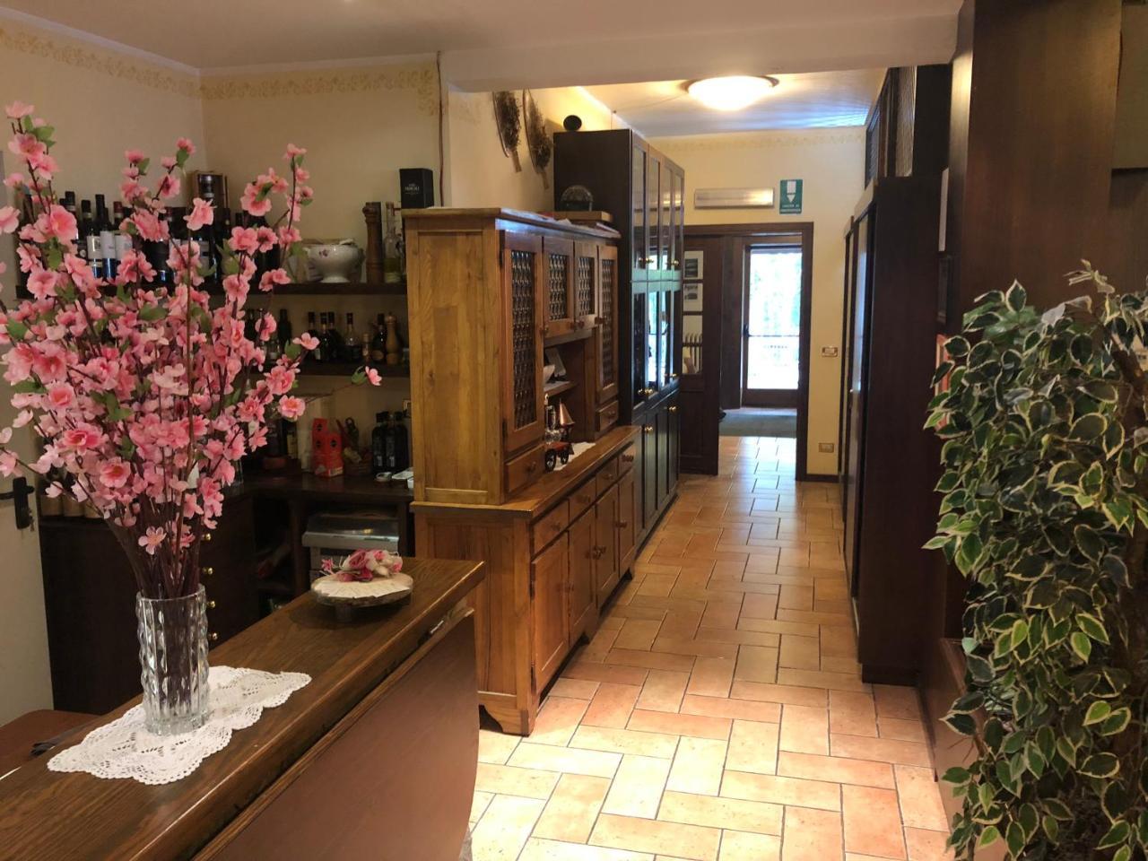 Albergo Bertocchi Collagna Buitenkant foto